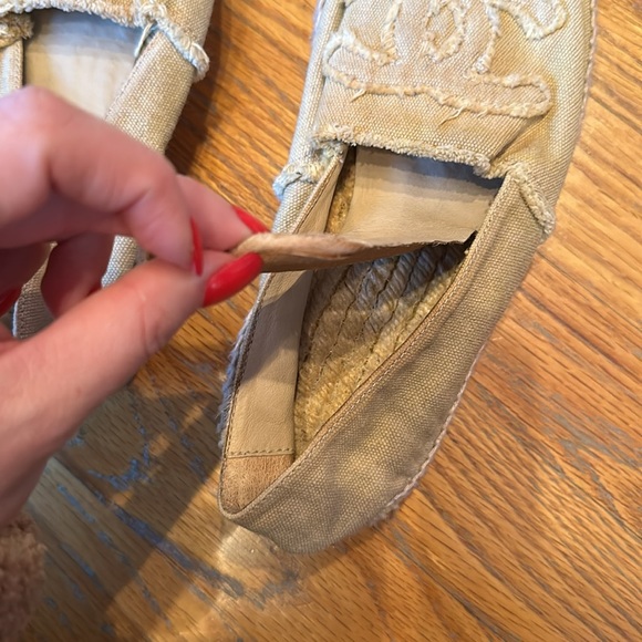 CHANEL Beige and Black two tone canvas espadrilles in size EU 38 - Picture 5 of 10